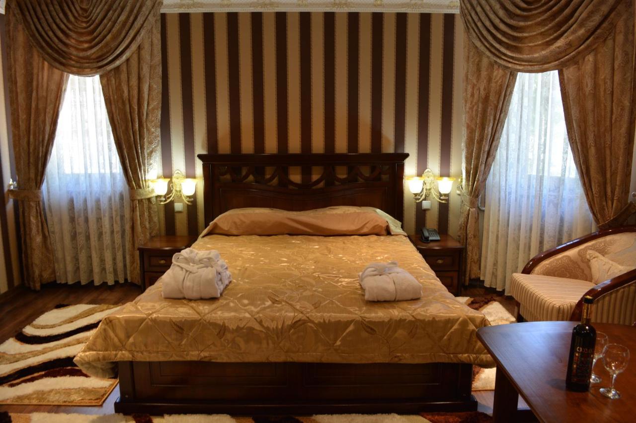 Hotel Papillon Tashkent Ngoại thất bức ảnh
