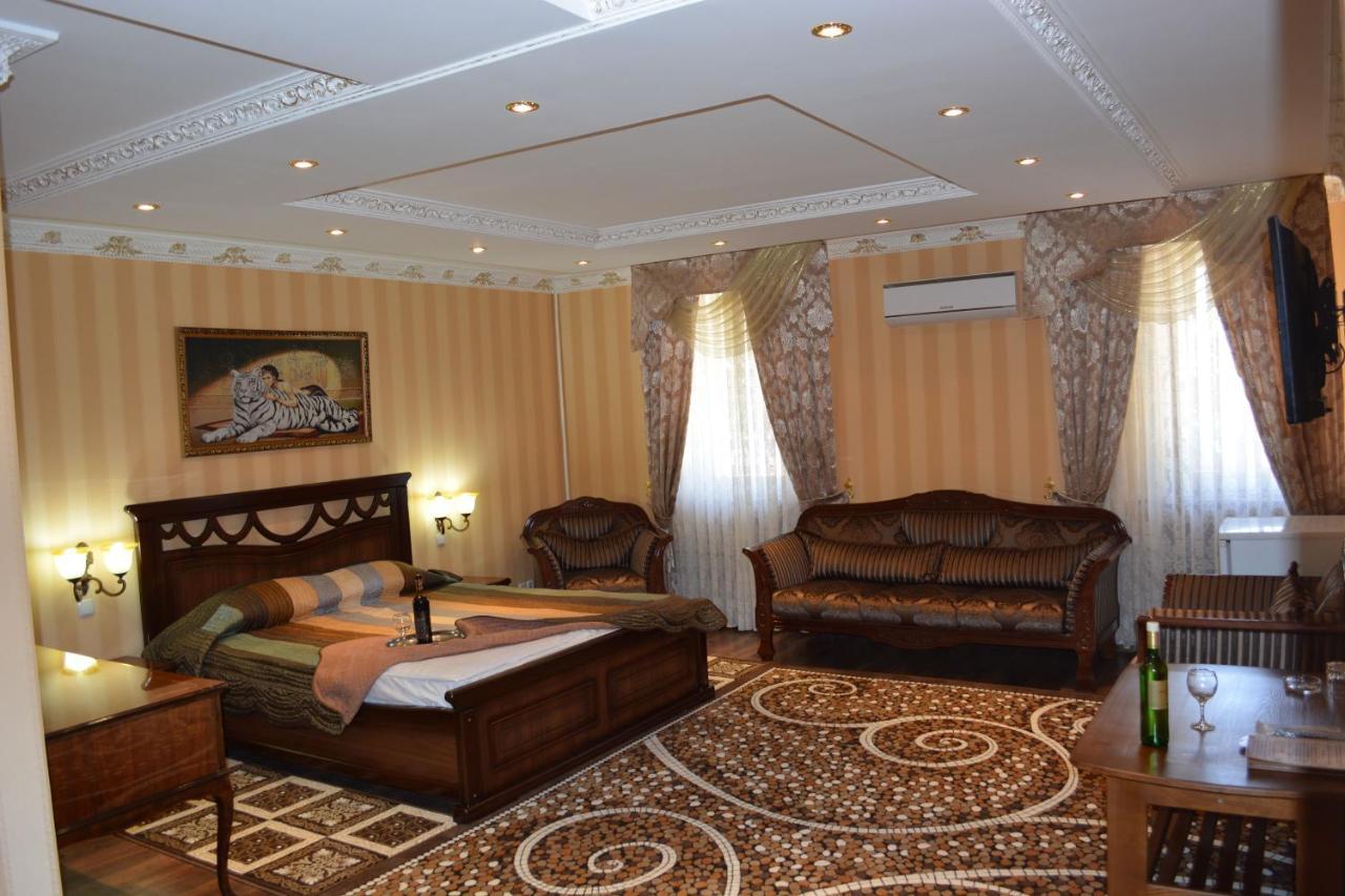 Hotel Papillon Tashkent Ngoại thất bức ảnh